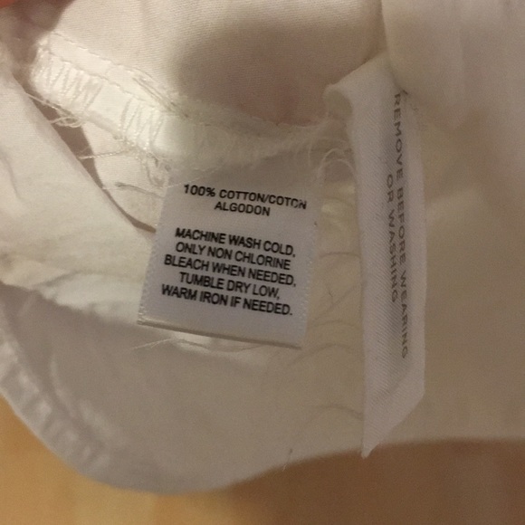 Wardrobe staple: 100% cotton, ruffled blouse - Picture 5 of 6